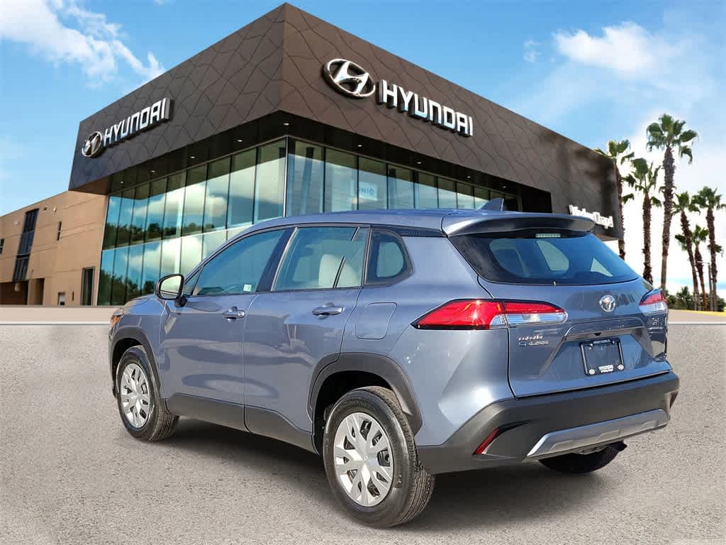 2023 Toyota Corolla Cross L 2