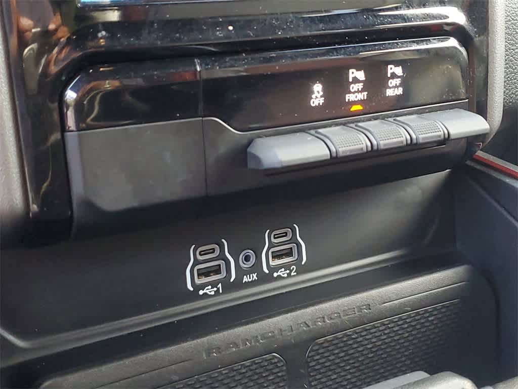 Thumbnail: 2025 RAM 1500 - 31