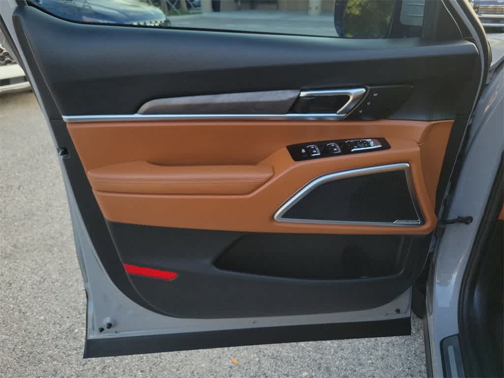 Thumbnail: 2024 Kia Telluride - 18