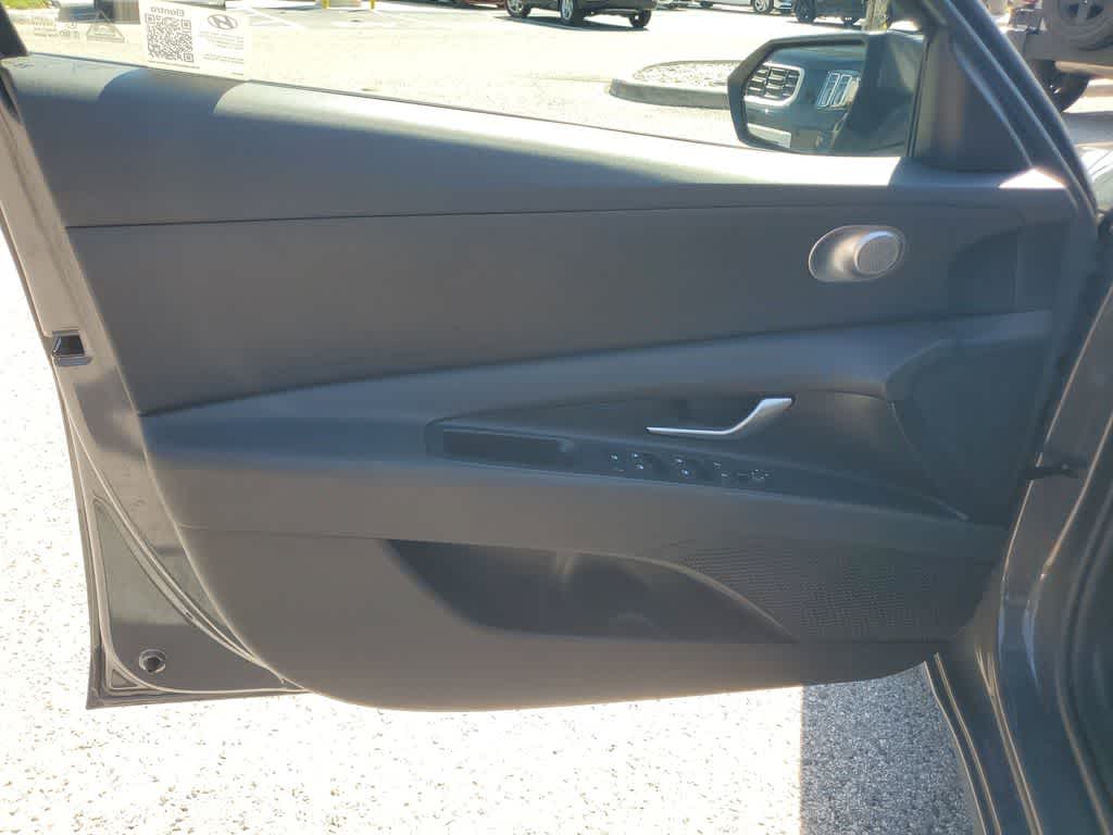 Thumbnail: 2024 Hyundai Elantra - 16