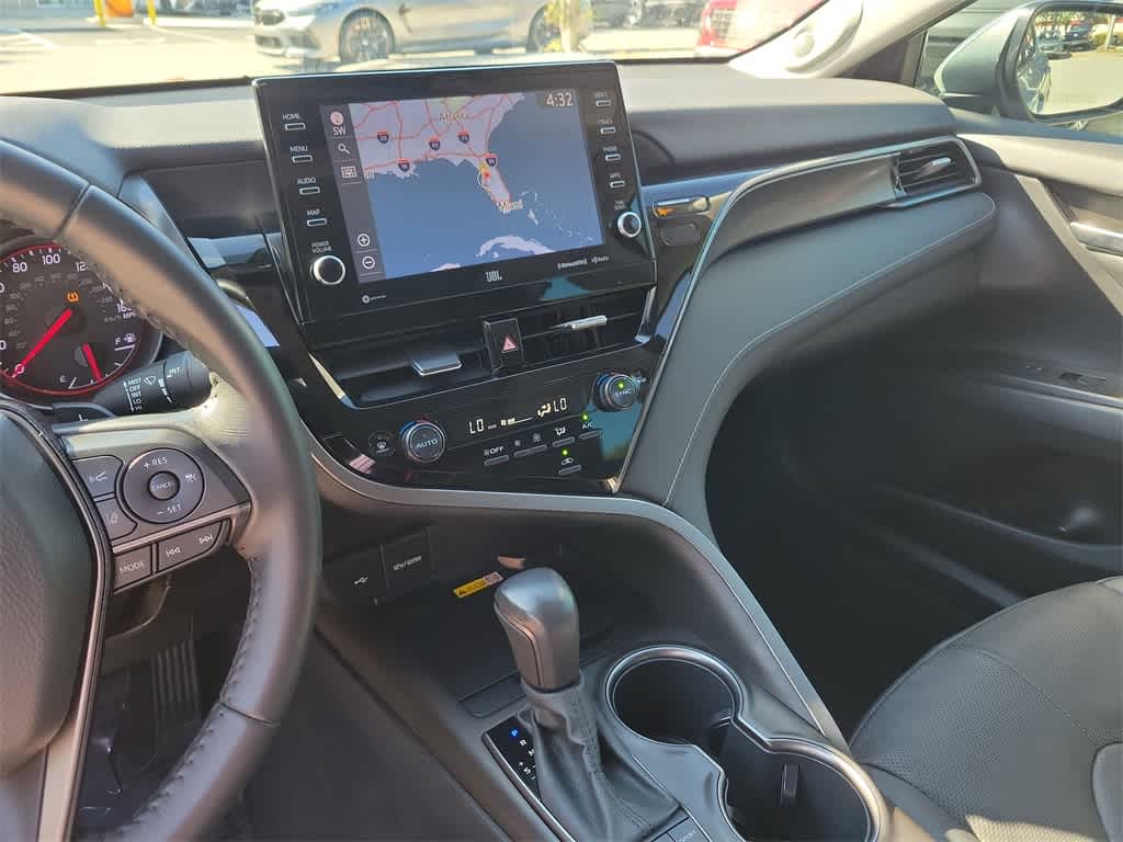 Thumbnail: 2022 Toyota Camry - 31