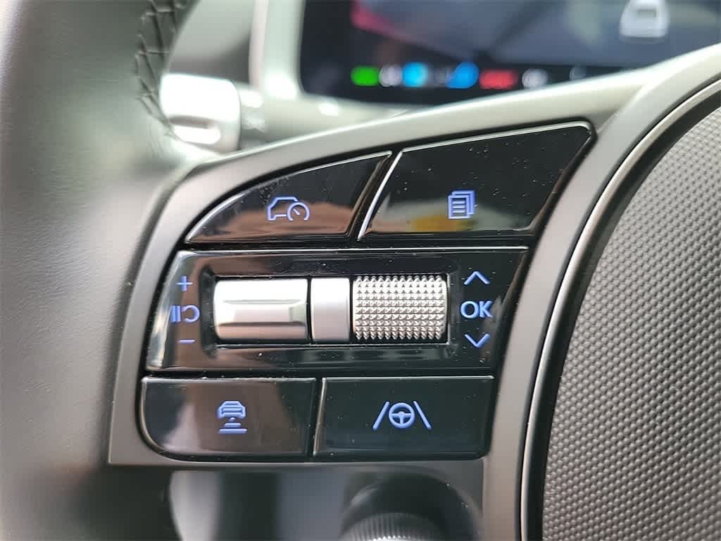 Thumbnail: 2023 Hyundai Ioniq 6 - 19