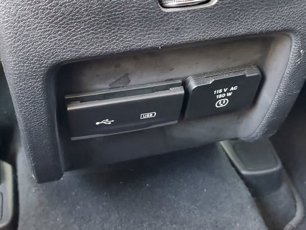 Thumbnail: 2019 Jeep Cherokee - 11