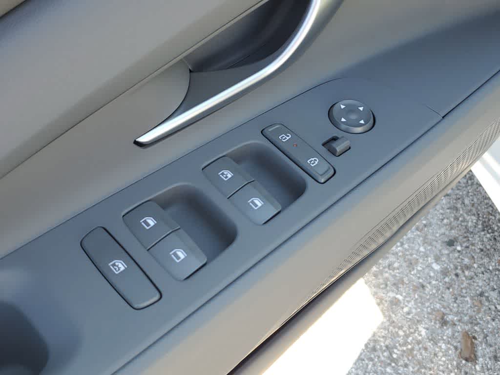 Thumbnail: 2026 Hyundai Elantra - 18