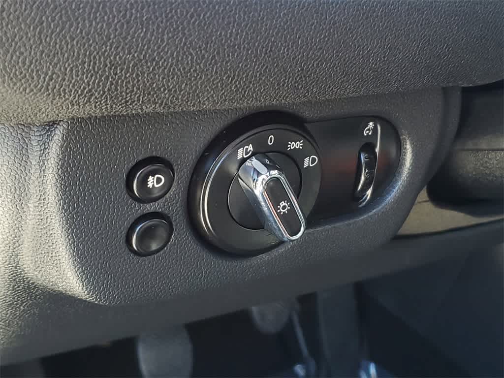 Thumbnail: 2017 MINI Cooper Clubman - 21