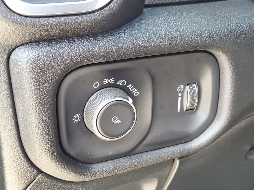 Thumbnail: 2024 RAM 1500 - 21