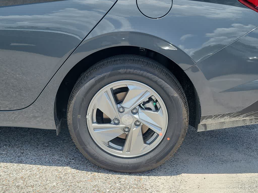 Thumbnail: 2026 Hyundai Elantra - 5