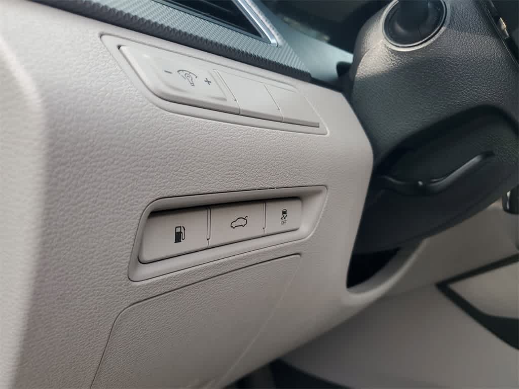 Thumbnail: 2015 Hyundai Sonata - 22