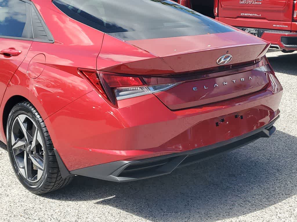 Thumbnail: 2023 Hyundai Elantra - 7