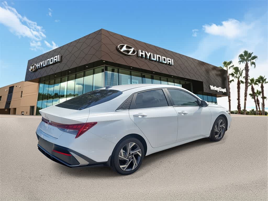 Thumbnail: 2025 Hyundai Elantra - 3