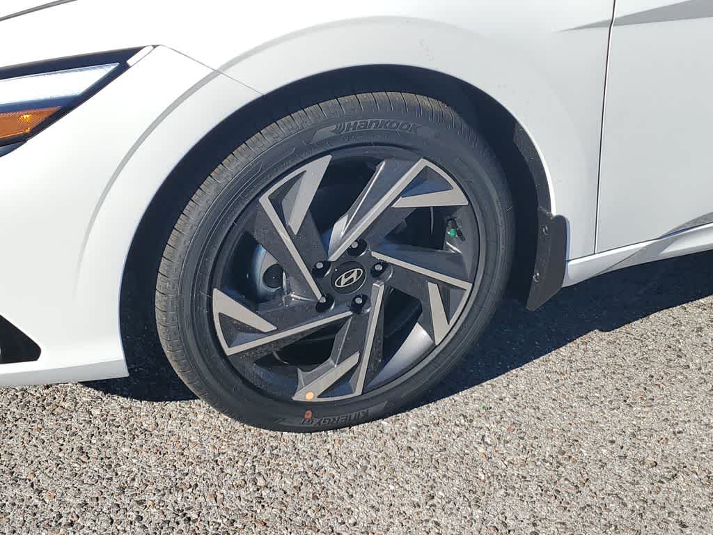 Thumbnail: 2026 Hyundai Elantra - 5