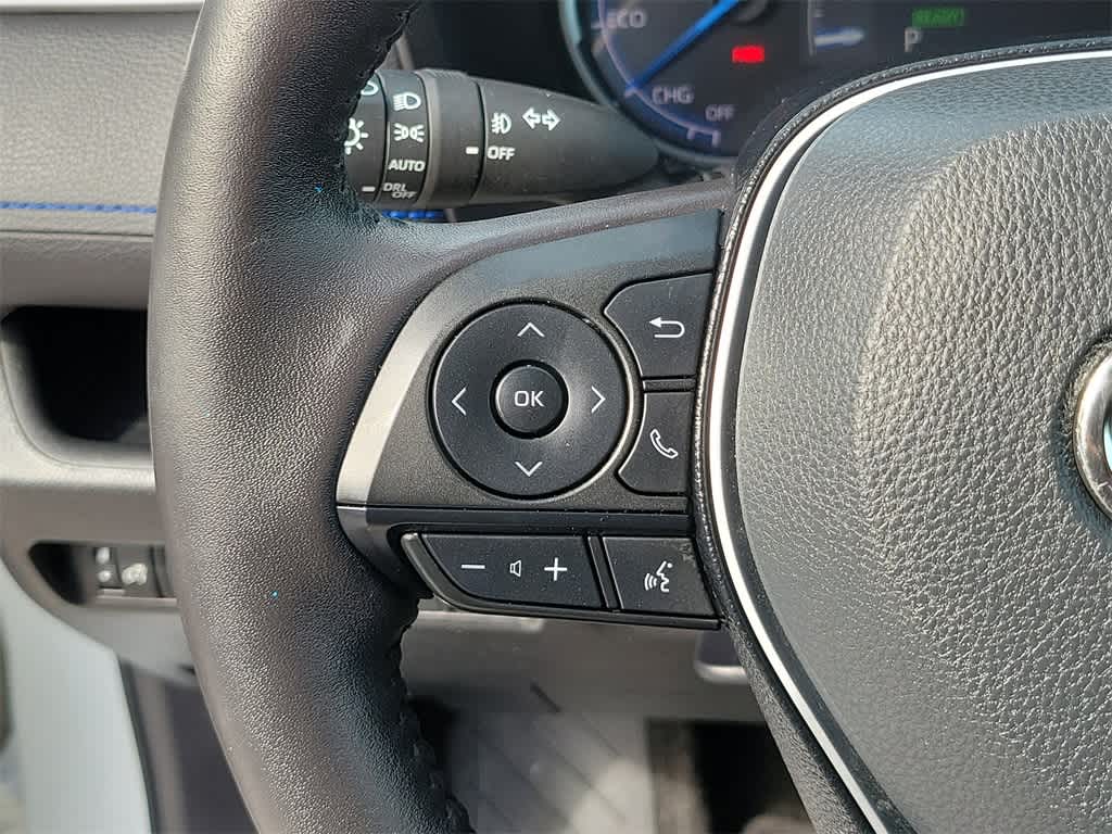 Thumbnail: 2021 Toyota RAV4 - 25