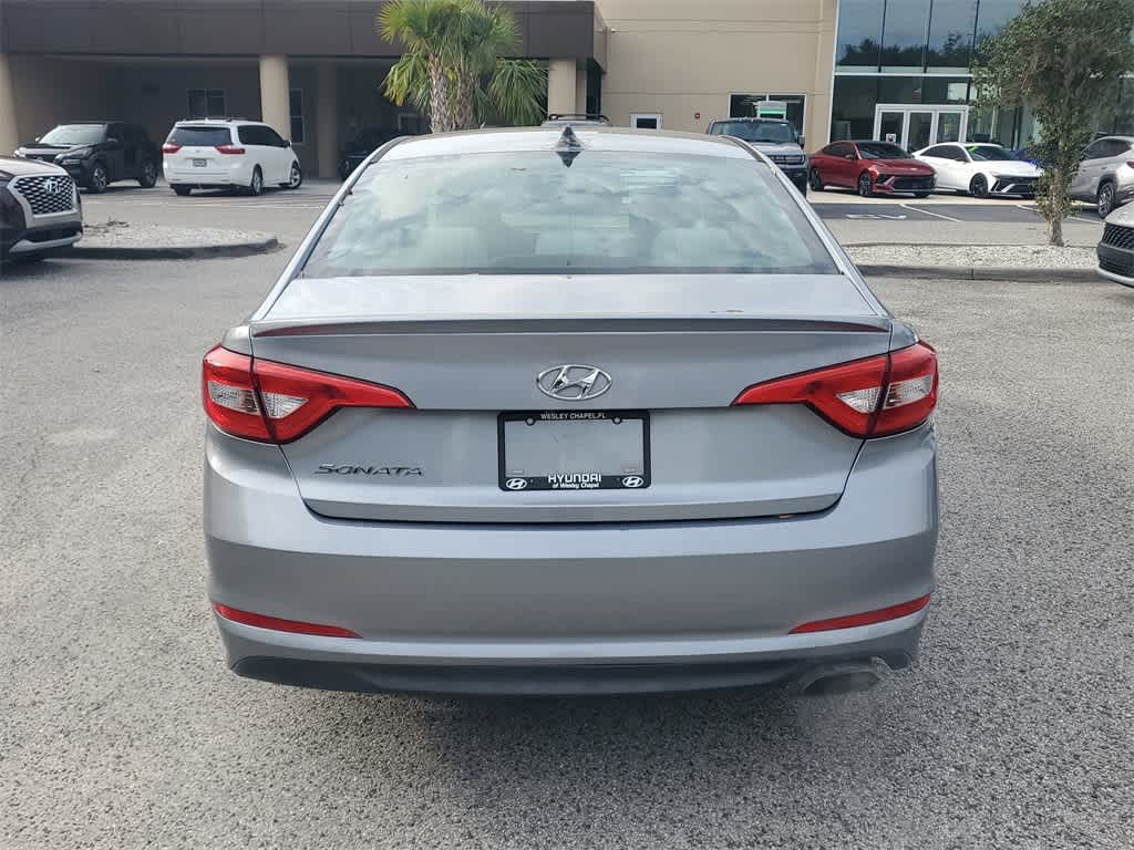 Thumbnail: 2015 Hyundai Sonata - 9