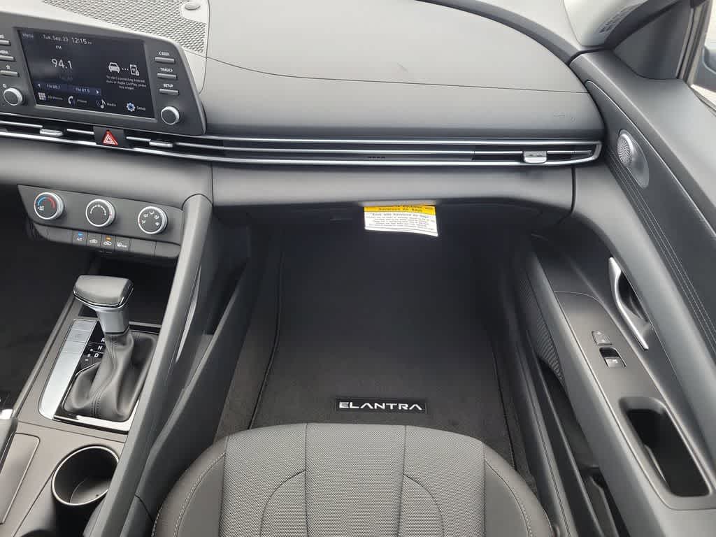 Thumbnail: 2025 Hyundai Elantra - 14