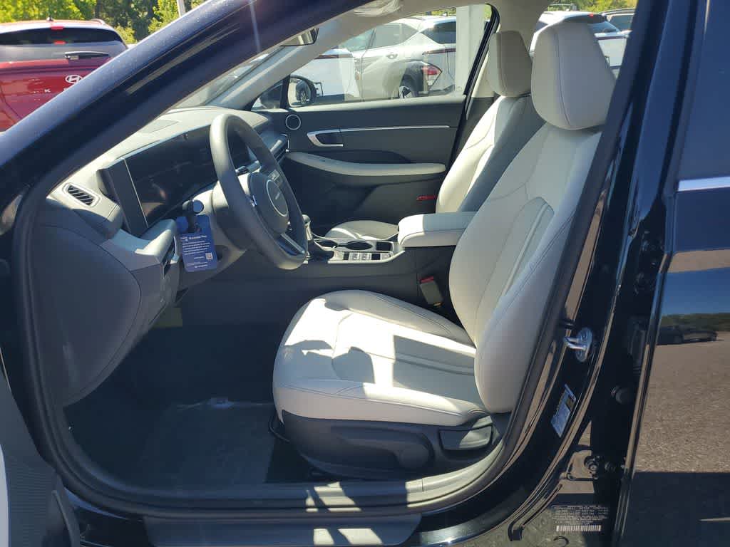 Thumbnail: 2026 Hyundai Sonata - 22
