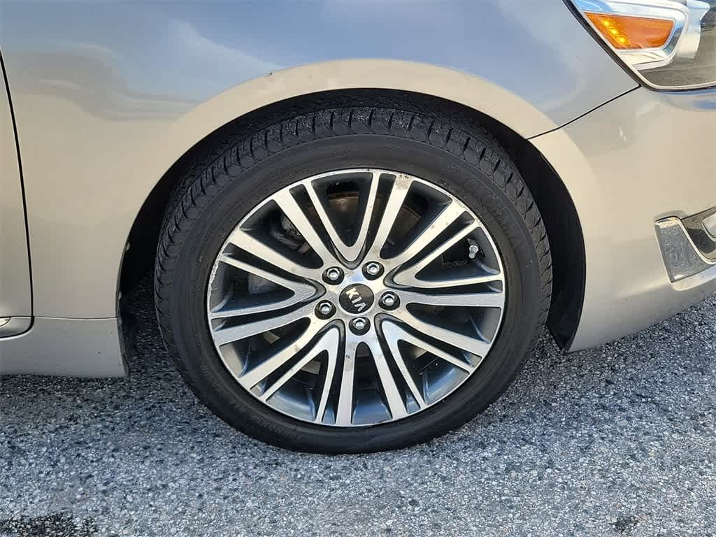 2015 Kia Cadenza Premium 8
