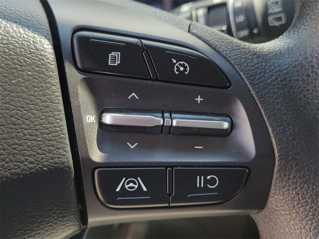 2023 Hyundai Kona SEL 24