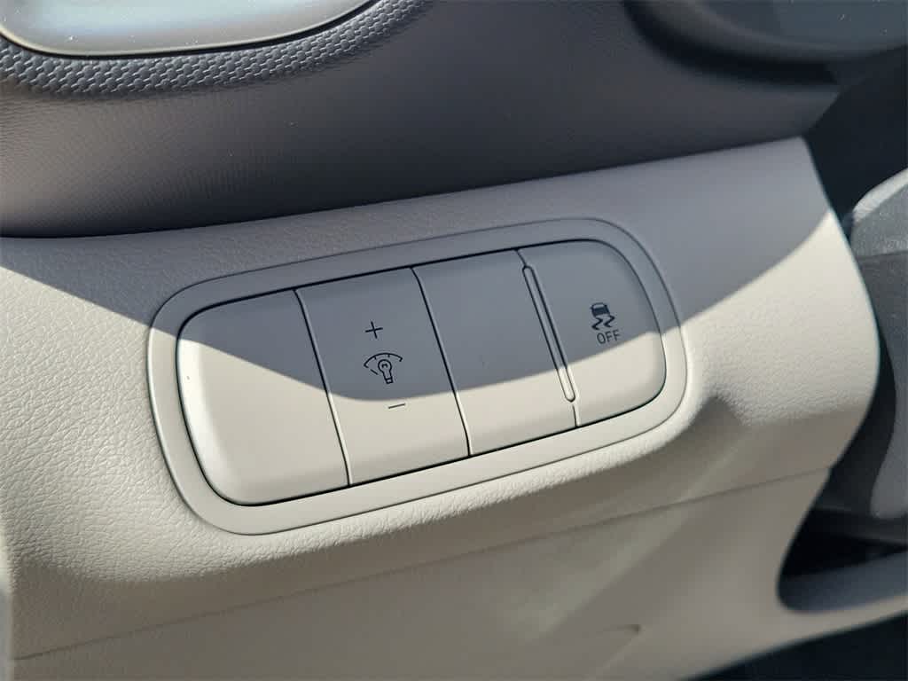 Thumbnail: 2025 Hyundai Venue - 20