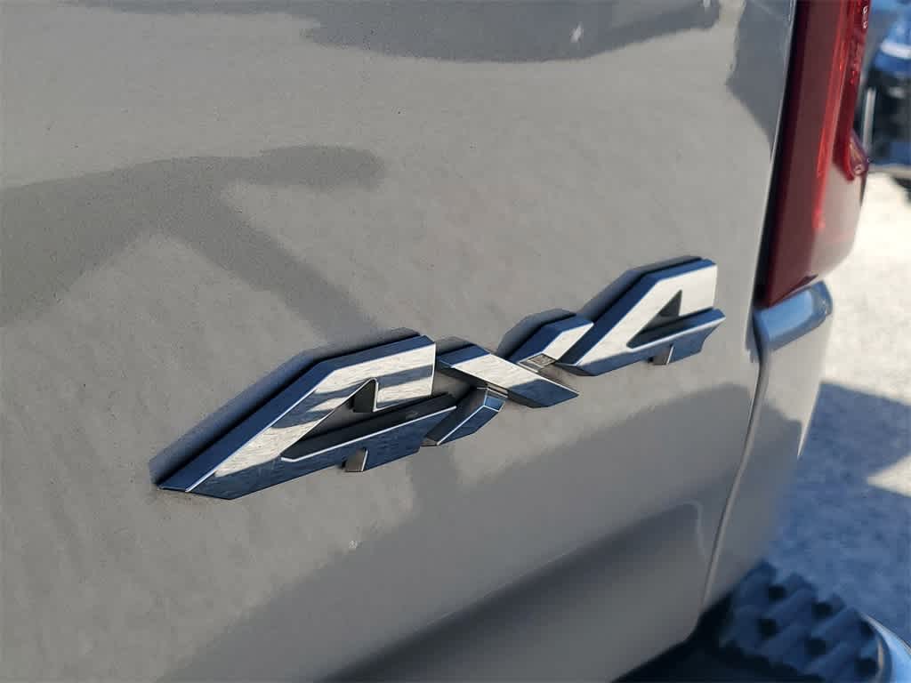 Thumbnail: 2025 RAM 1500 - 6