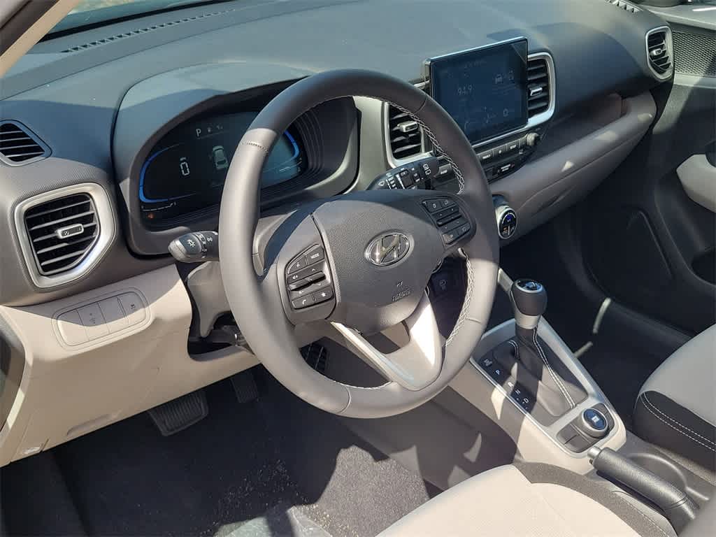 Thumbnail: 2025 Hyundai Venue - 21