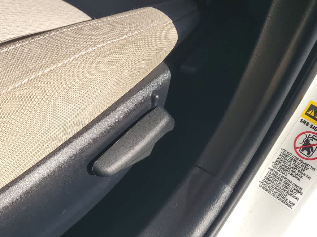 Thumbnail: 2015 Toyota Corolla - 19