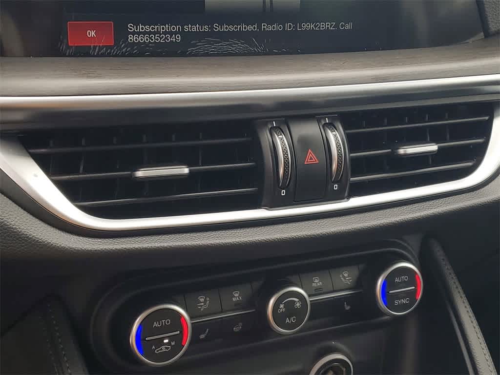 Thumbnail: 2021 Alfa Romeo Stelvio - 31