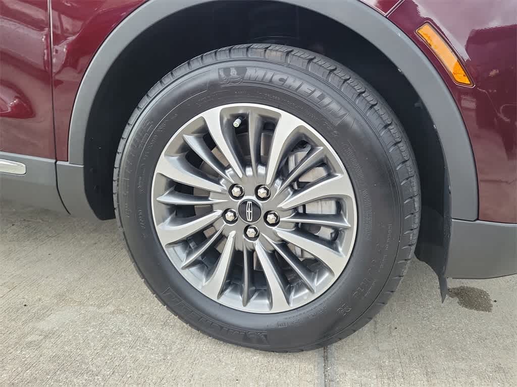 Thumbnail: 2023 Lincoln Nautilus - 5