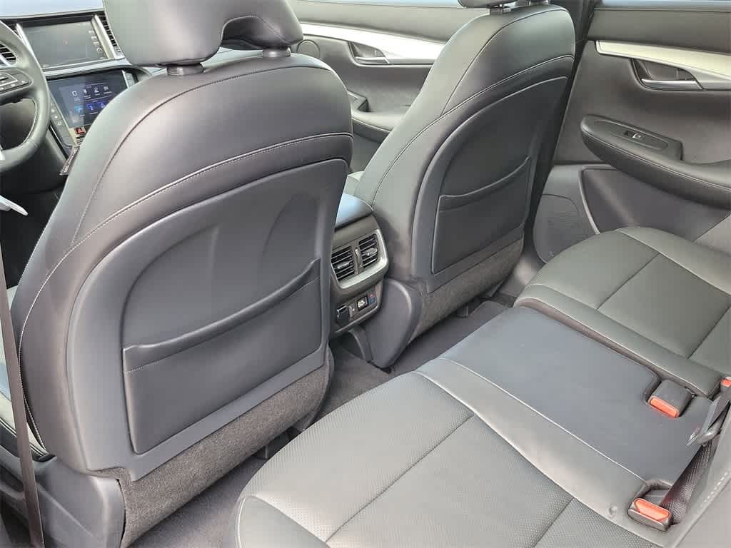 Thumbnail: 2019 INFINITI QX50 - 11
