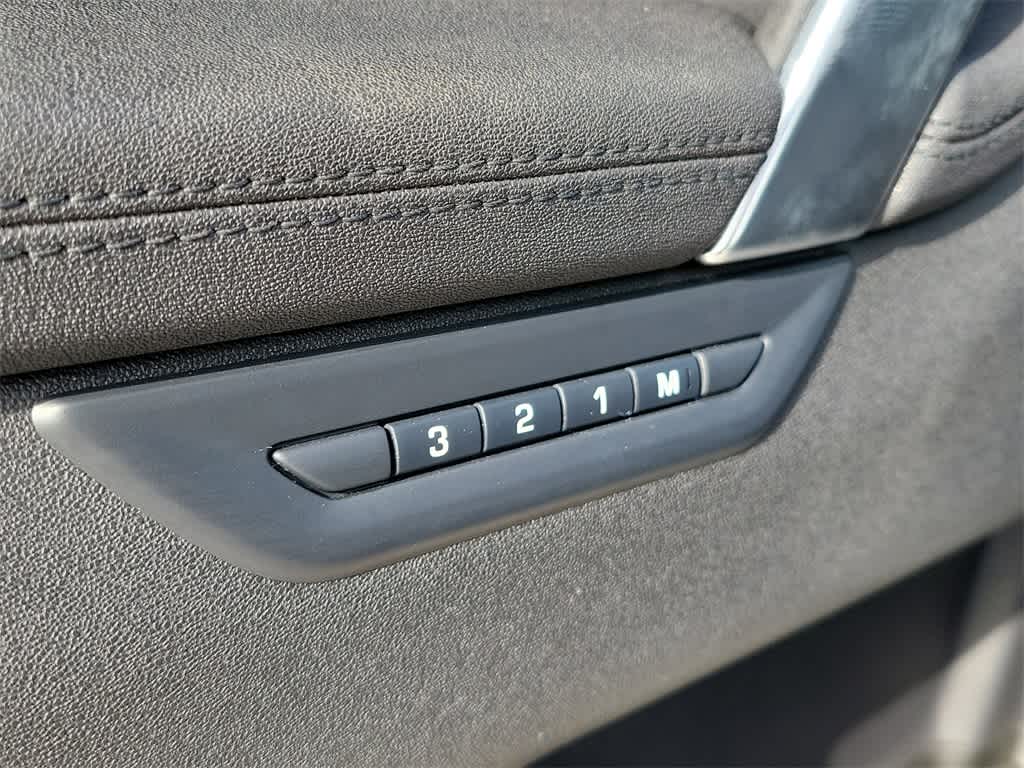 Thumbnail: 2024 Land Rover Discovery Sport - 21