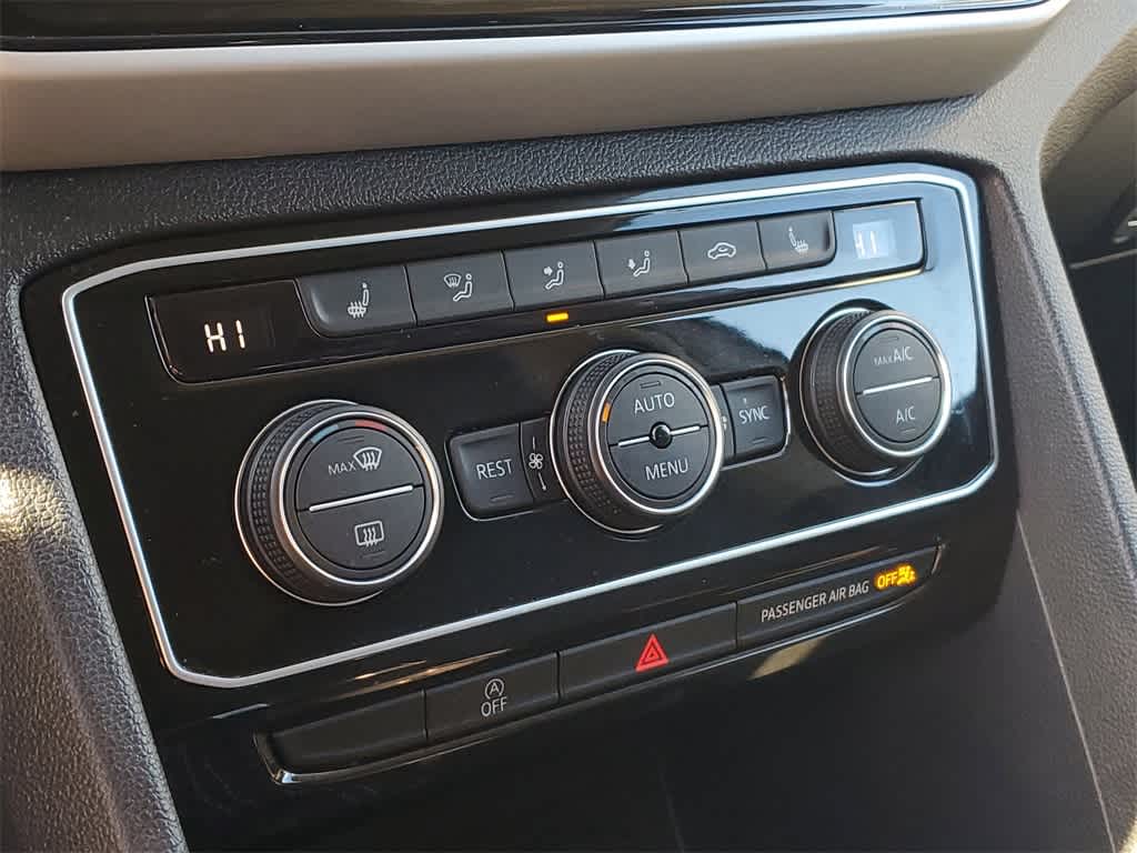 Thumbnail: 2022 Volkswagen Atlas - 28