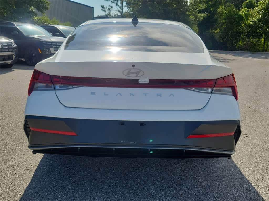 Thumbnail: 2025 Hyundai Elantra - 9