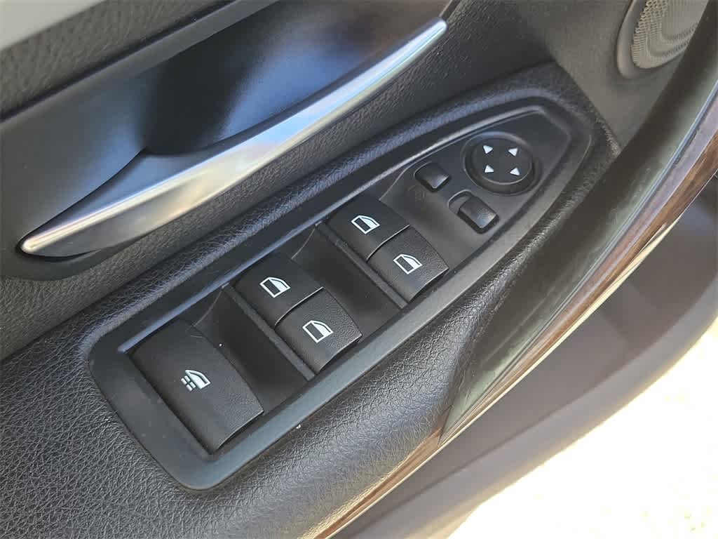 Thumbnail: 2015 BMW 4 Series - 17