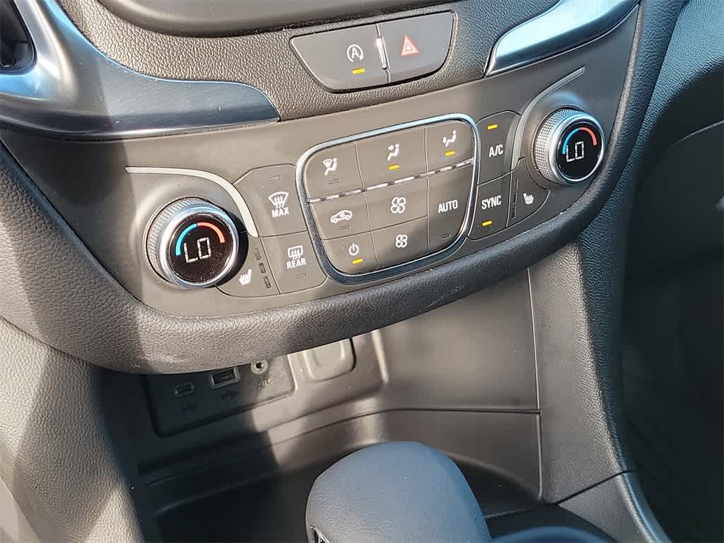 Thumbnail: 2024 Chevrolet Equinox - 32