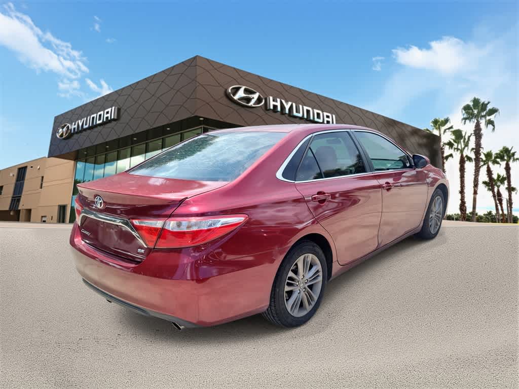 Thumbnail: 2016 Toyota Camry - 3