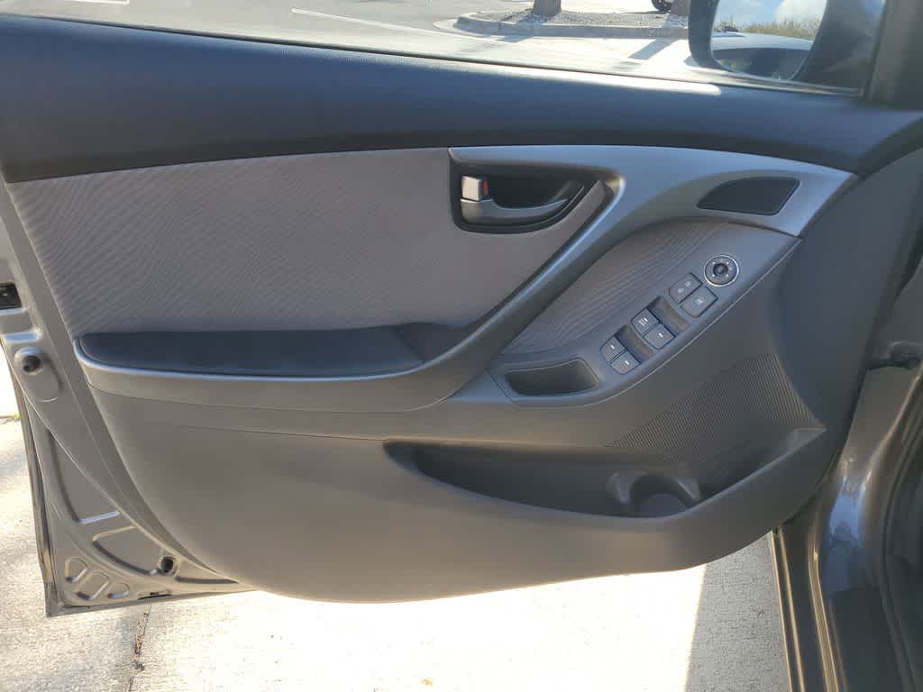 Thumbnail: 2013 Hyundai Elantra - 15