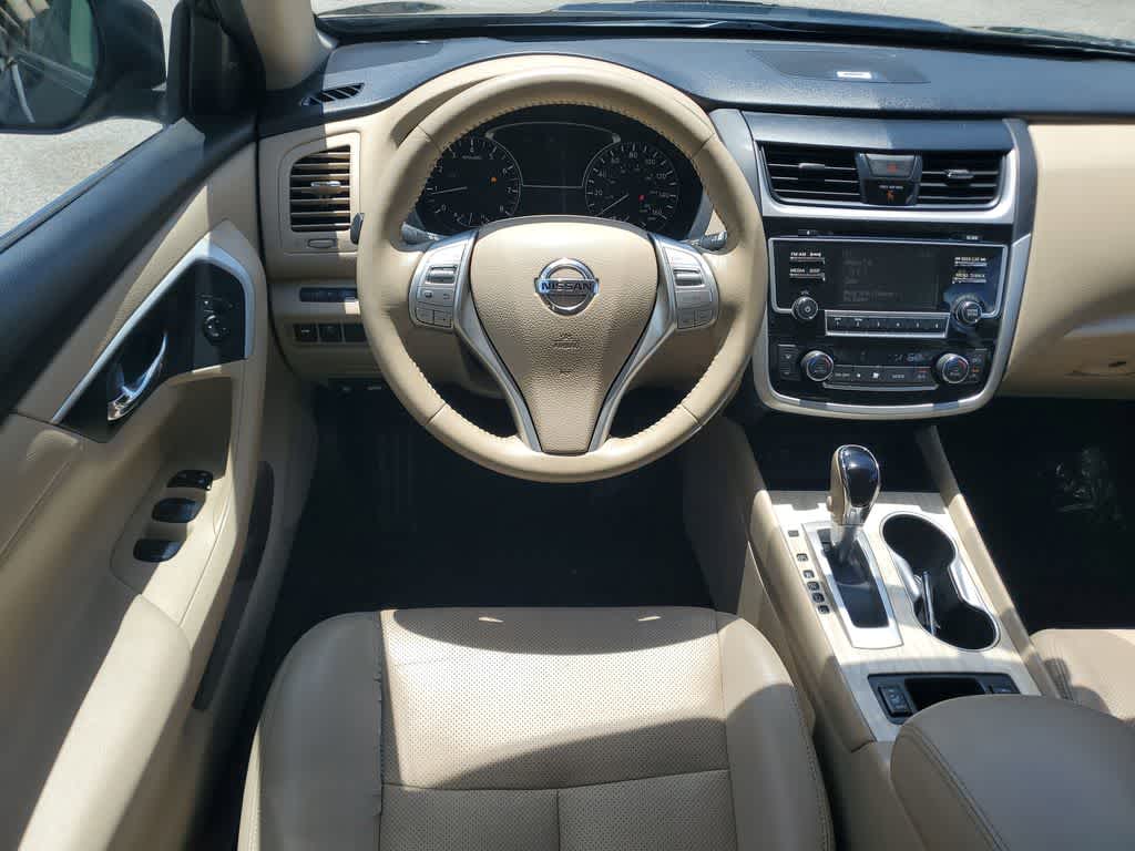 Thumbnail: 2018 Nissan Altima - 14