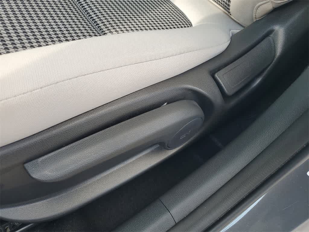 Thumbnail: 2023 Hyundai Kona - 21