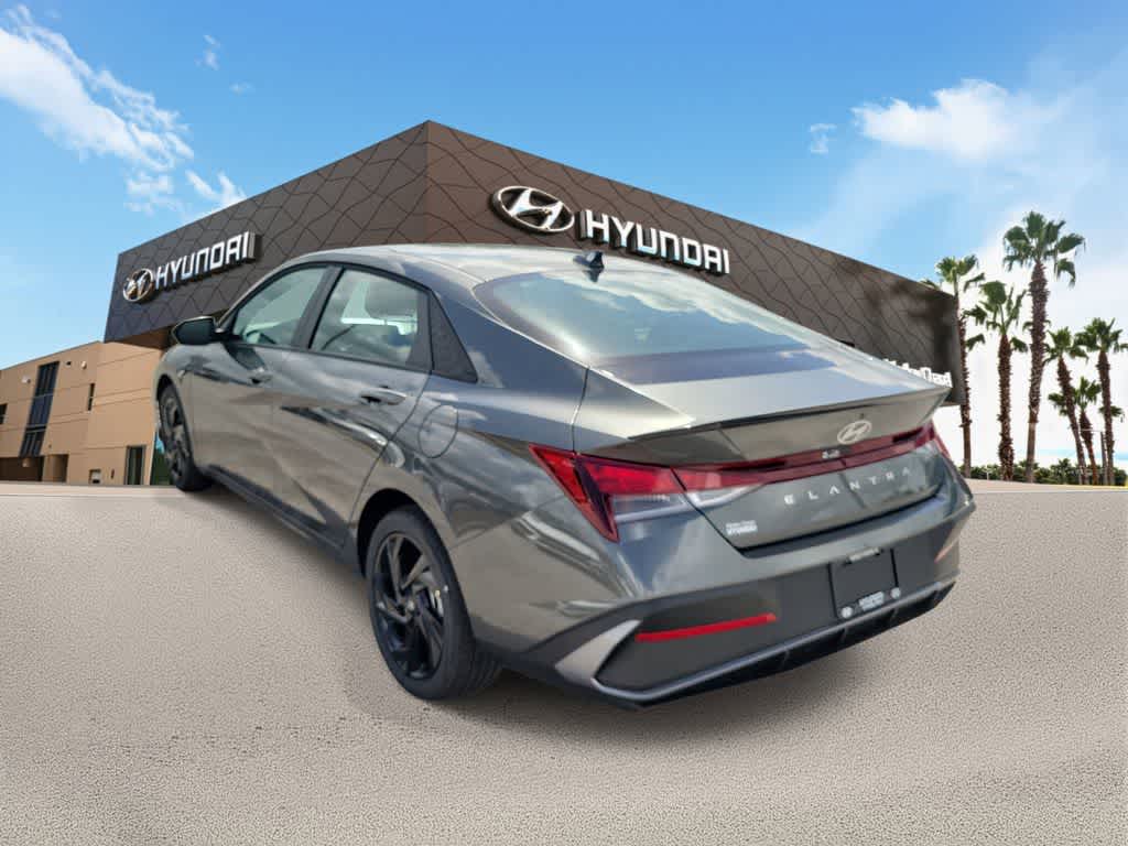 Thumbnail: 2026 Hyundai Elantra - 4