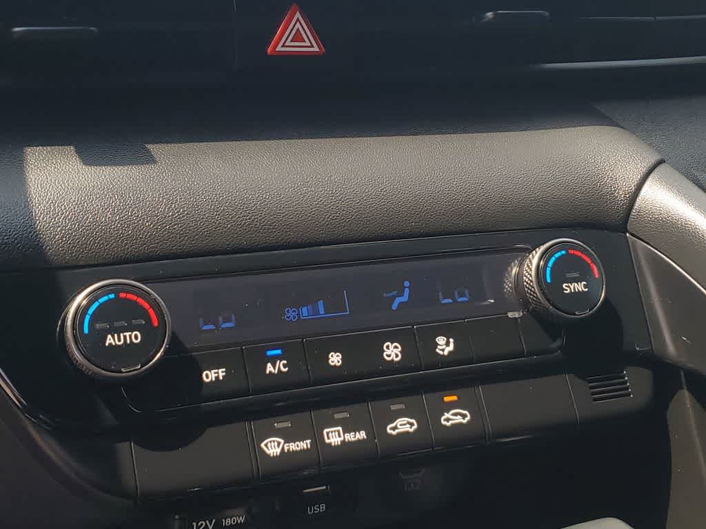 Thumbnail: 2025 Hyundai Elantra - 28