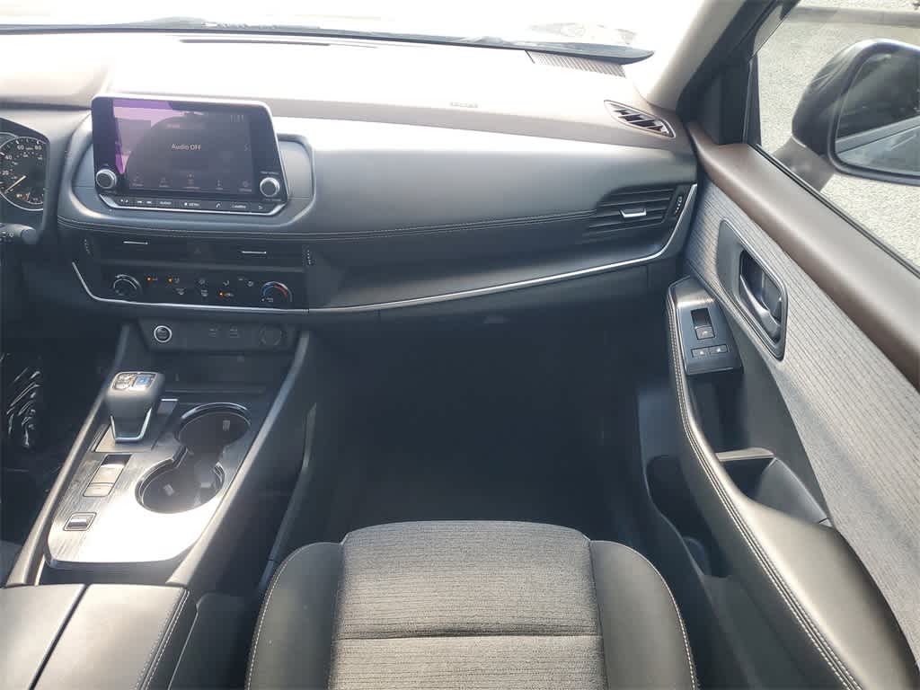 Thumbnail: 2021 Nissan Rogue - 12