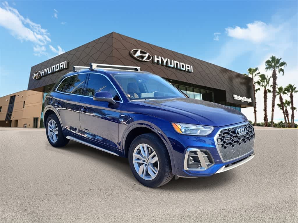 Thumbnail: 2022 Audi Q5 - 4