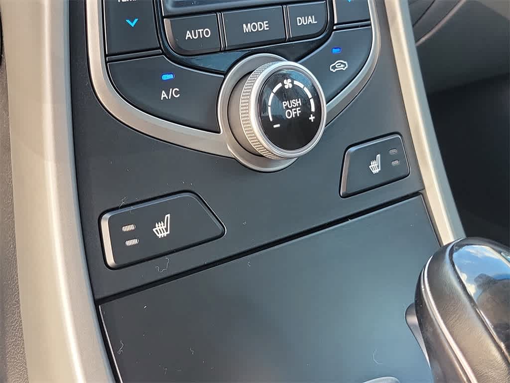Thumbnail: 2015 Hyundai Elantra - 30
