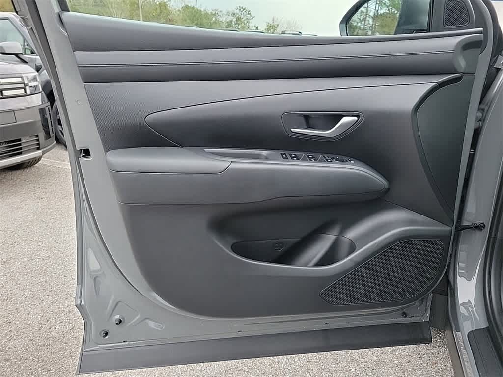 Thumbnail: 2025 Hyundai Tucson - 9