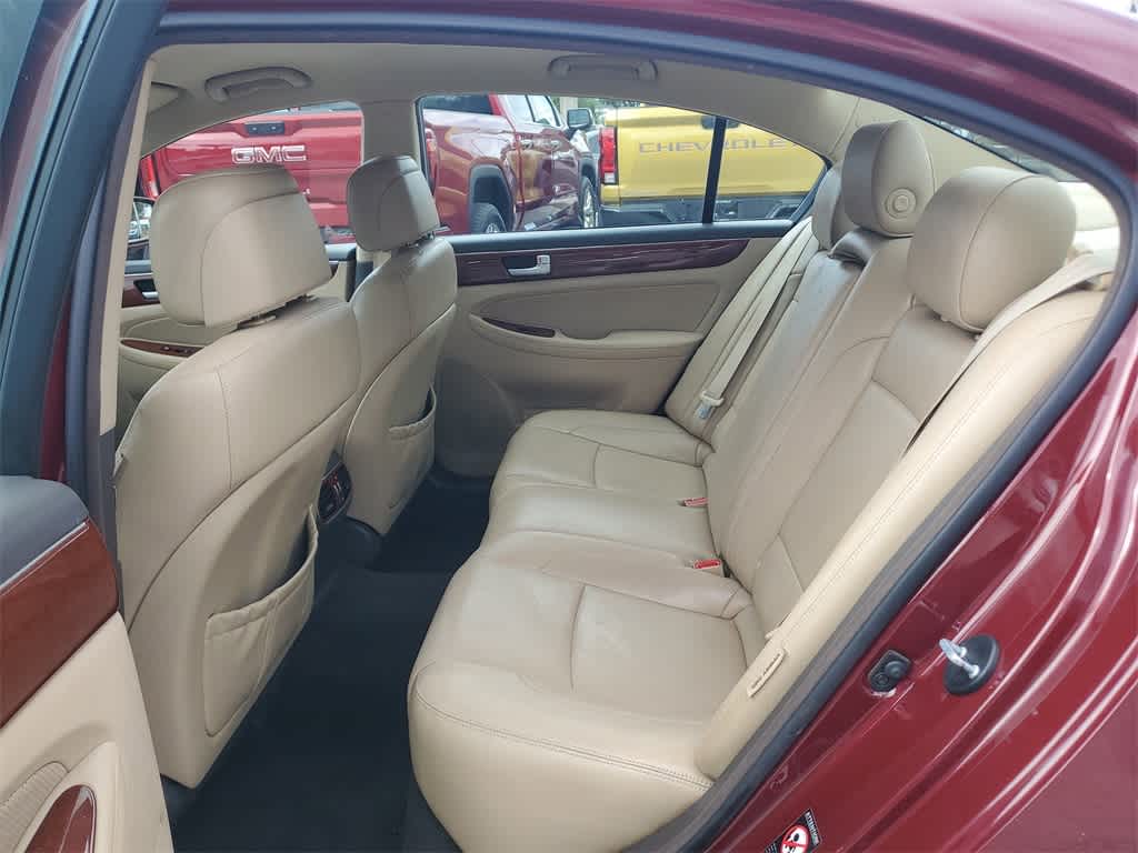 Thumbnail: 2013 Hyundai Genesis - 9