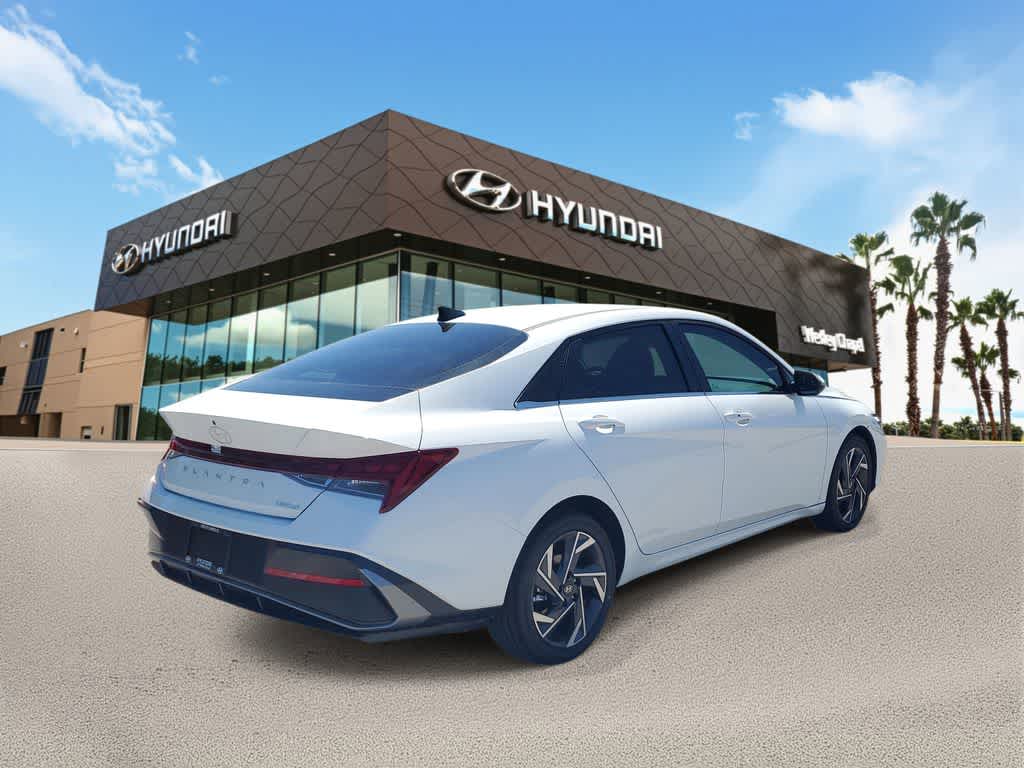 Thumbnail: 2026 Hyundai Elantra - 3