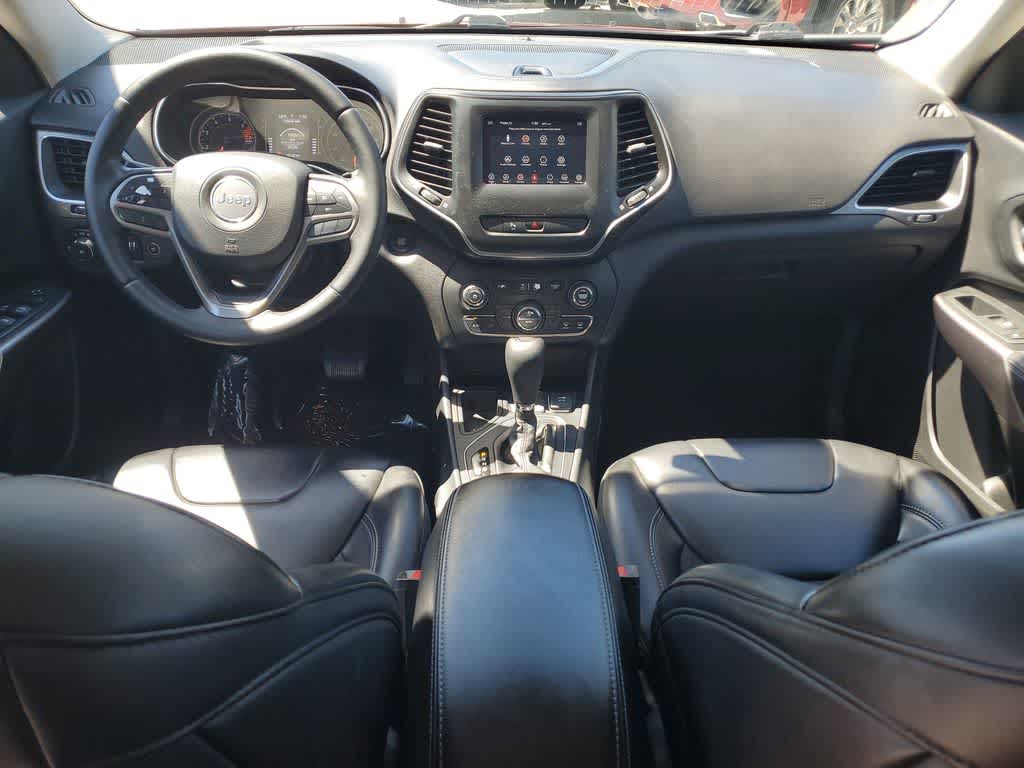 Thumbnail: 2019 Jeep Cherokee - 12