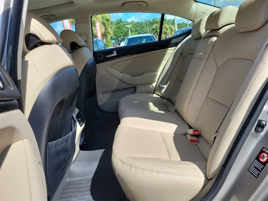 2015 Kia Cadenza Premium 18