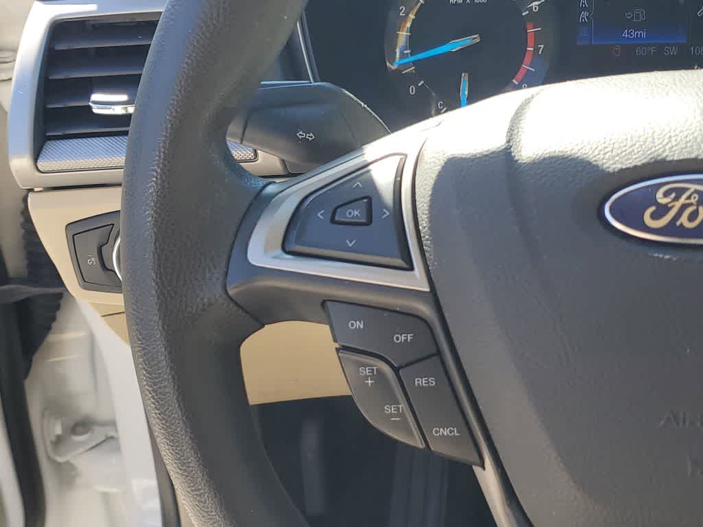 Thumbnail: 2013 Ford Fusion - 27