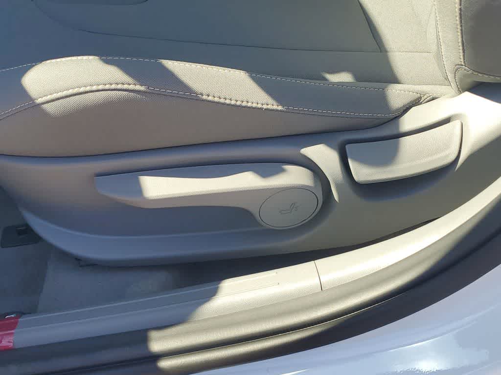 Thumbnail: 2026 Hyundai Elantra - 20