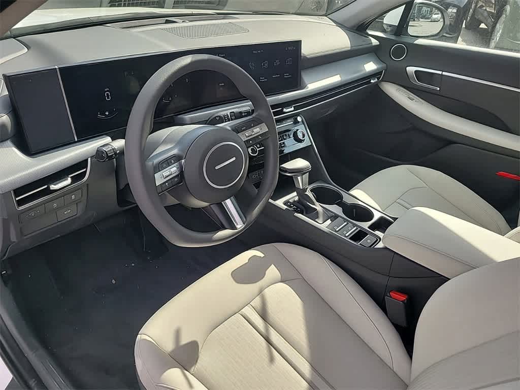 2025 Hyundai Sonata SE 15